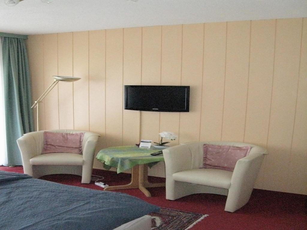 Bio-Hotel Zum Forsthaus アルテンアウ エクステリア 写真